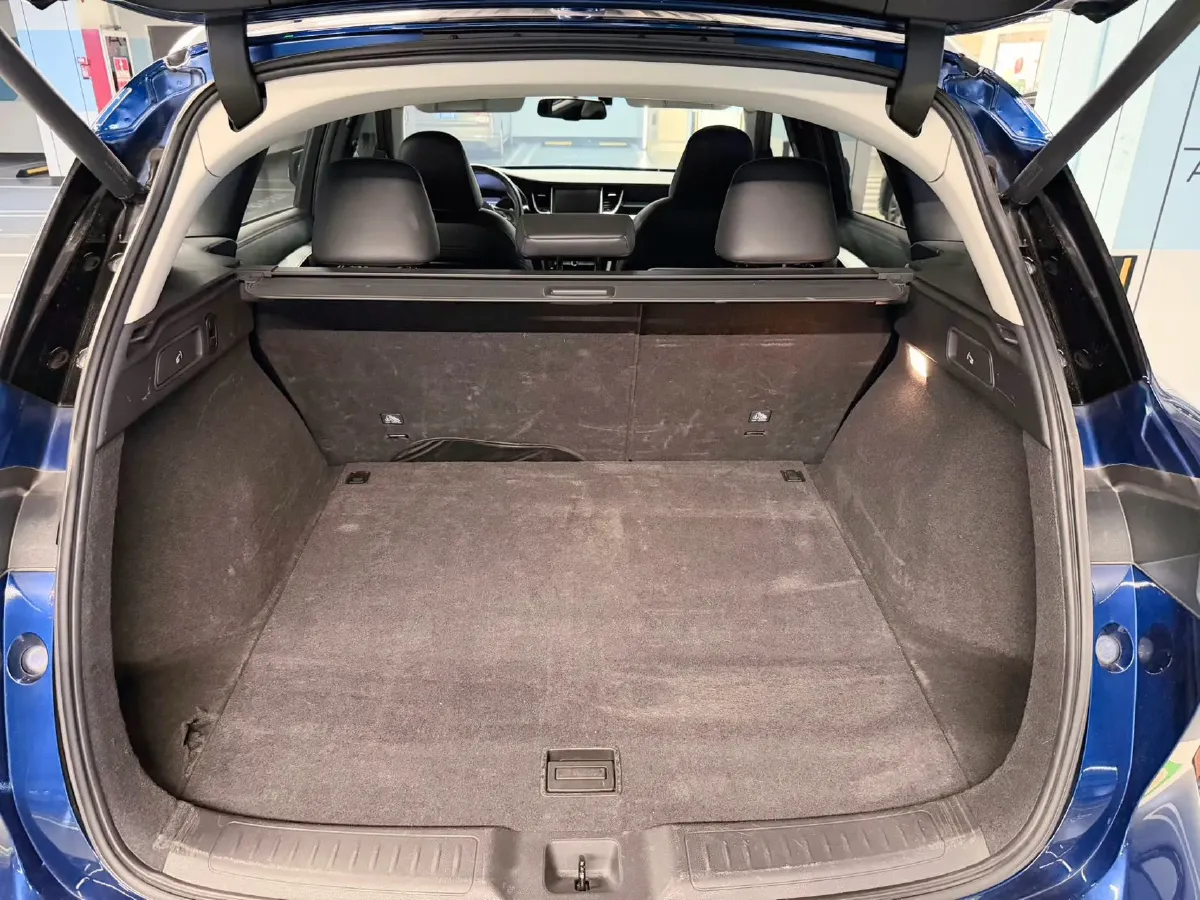 2018 Infiniti QX30 2.0T 211HP L4 7DCT,autocango,china used car exporter,china ev exporter,chinese used car exporter,chinese used ev exporter