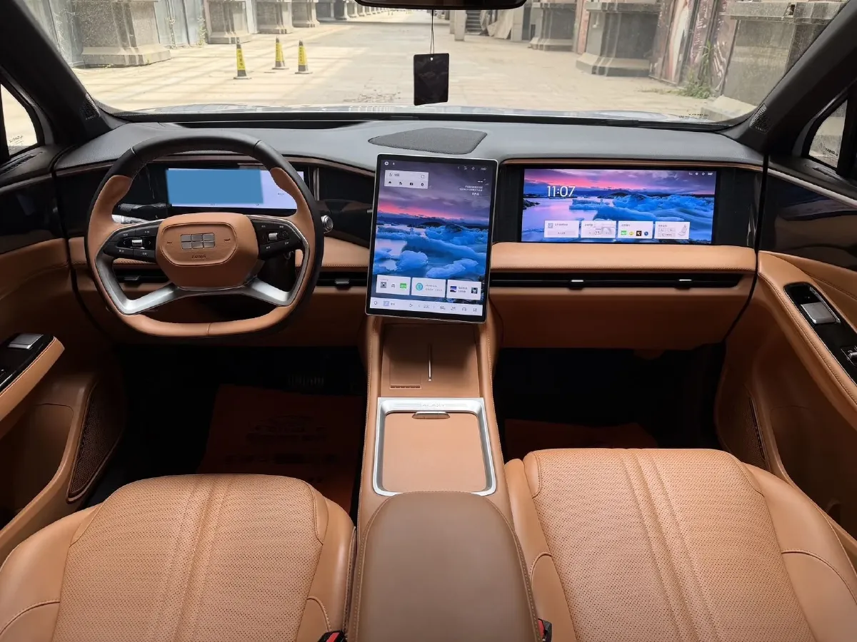 2025 Geely Galaxy L7 1.5L 112HP L4 1DHT PHEV 18.4KWH,autocango,china used car exporter,china ev exporter,chinese used car exporter,chinese used ev exporter