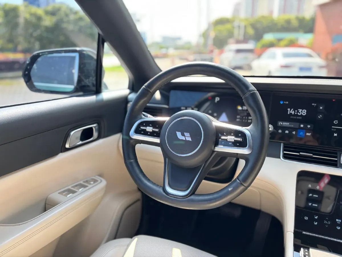 2021 Li ONE Range Extended 131HP REEV 40.5KWH,autocango,china used car exporter,china ev exporter,chinese used car exporter,chinese used ev exporter