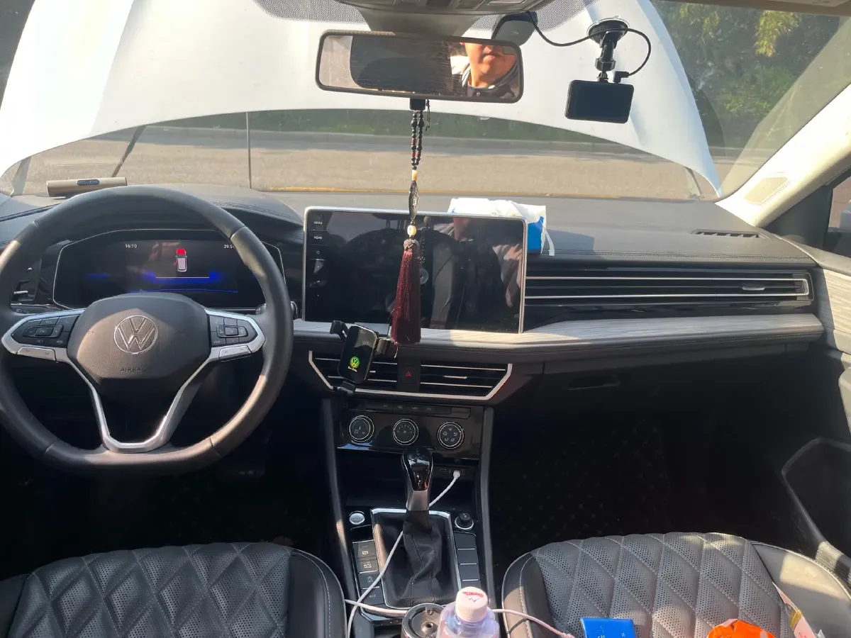 2023 Volkswagen Sagitar 1.5T 160HP L4 7DCT,autocango,china used car exporter,china ev exporter,chinese used car exporter,chinese used ev exporter