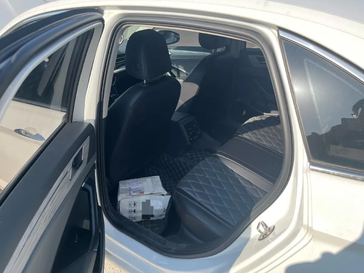 2023 Volkswagen Sagitar 1.5T 160HP L4 7DCT,autocango,china used car exporter,china ev exporter,chinese used car exporter,chinese used ev exporter