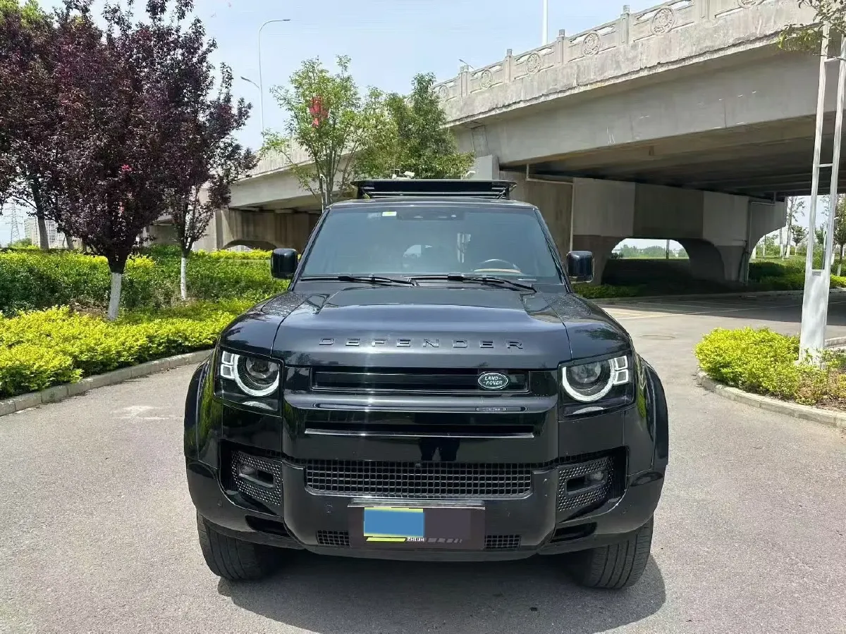 2021 Land Rover Defender 3.0T 400HP L6 8AT,autocango,china used car exporter,china ev exporter,chinese used car exporter,chinese used ev exporter