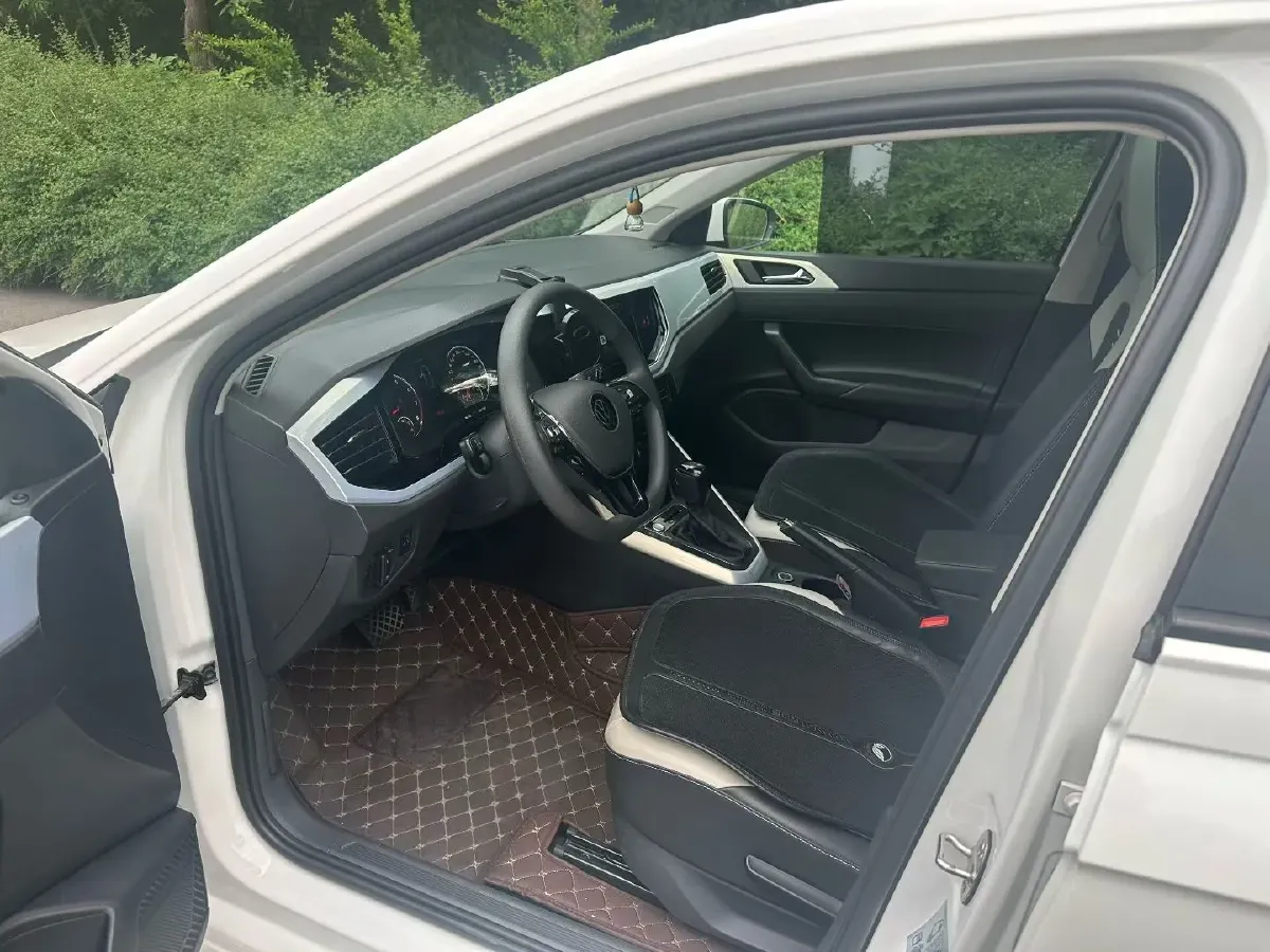 2021 Haval H6 1.5T 169HP L4 7DCT,autocango,china used car exporter,china ev exporter,chinese used car exporter,chinese used ev exporter