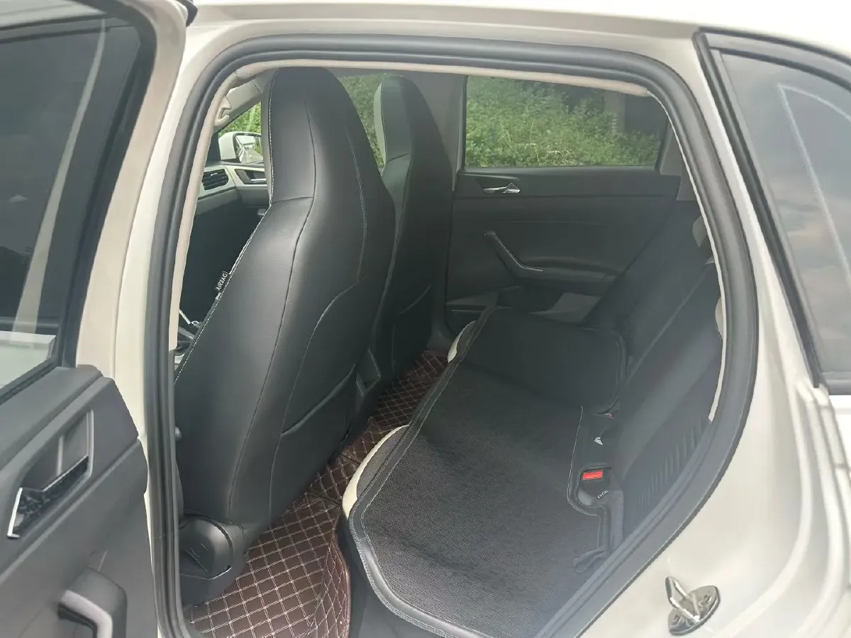 2021 Haval H6 1.5T 169HP L4 7DCT,autocango,china used car exporter,china ev exporter,chinese used car exporter,chinese used ev exporter