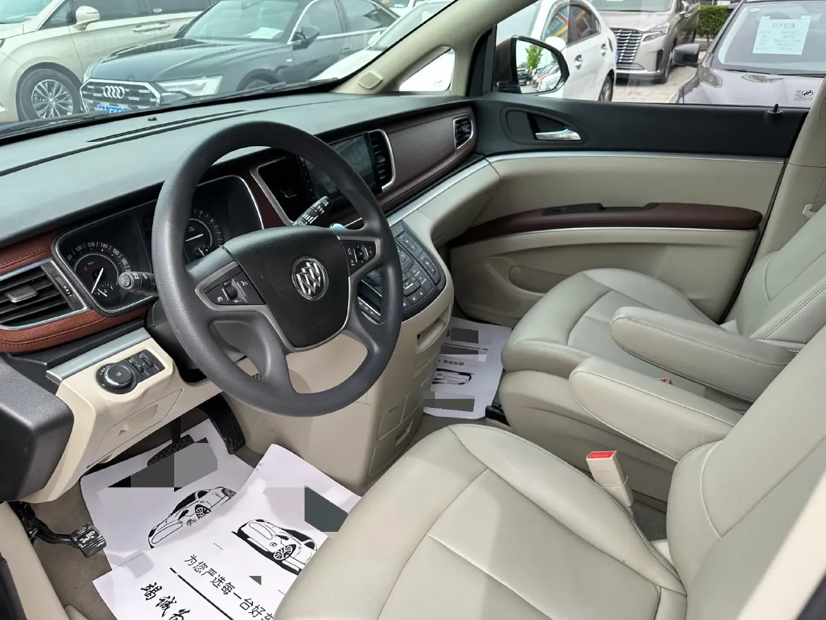 2018 Buick GL8 2.0T 260HP L4 6AT,autocango,china used car exporter,china ev exporter,chinese used car exporter,chinese used ev exporter