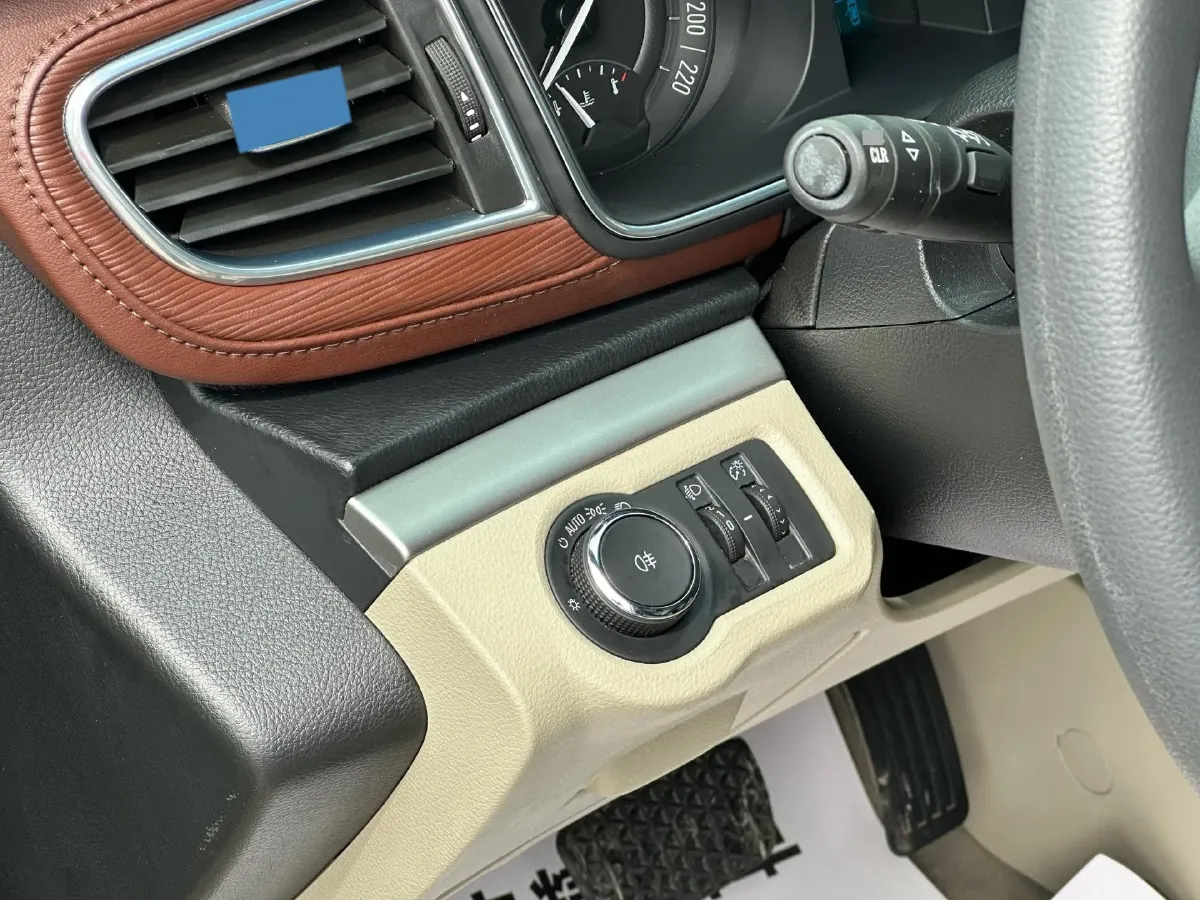 2018 Buick GL8 2.0T 260HP L4 6AT,autocango,china used car exporter,china ev exporter,chinese used car exporter,chinese used ev exporter