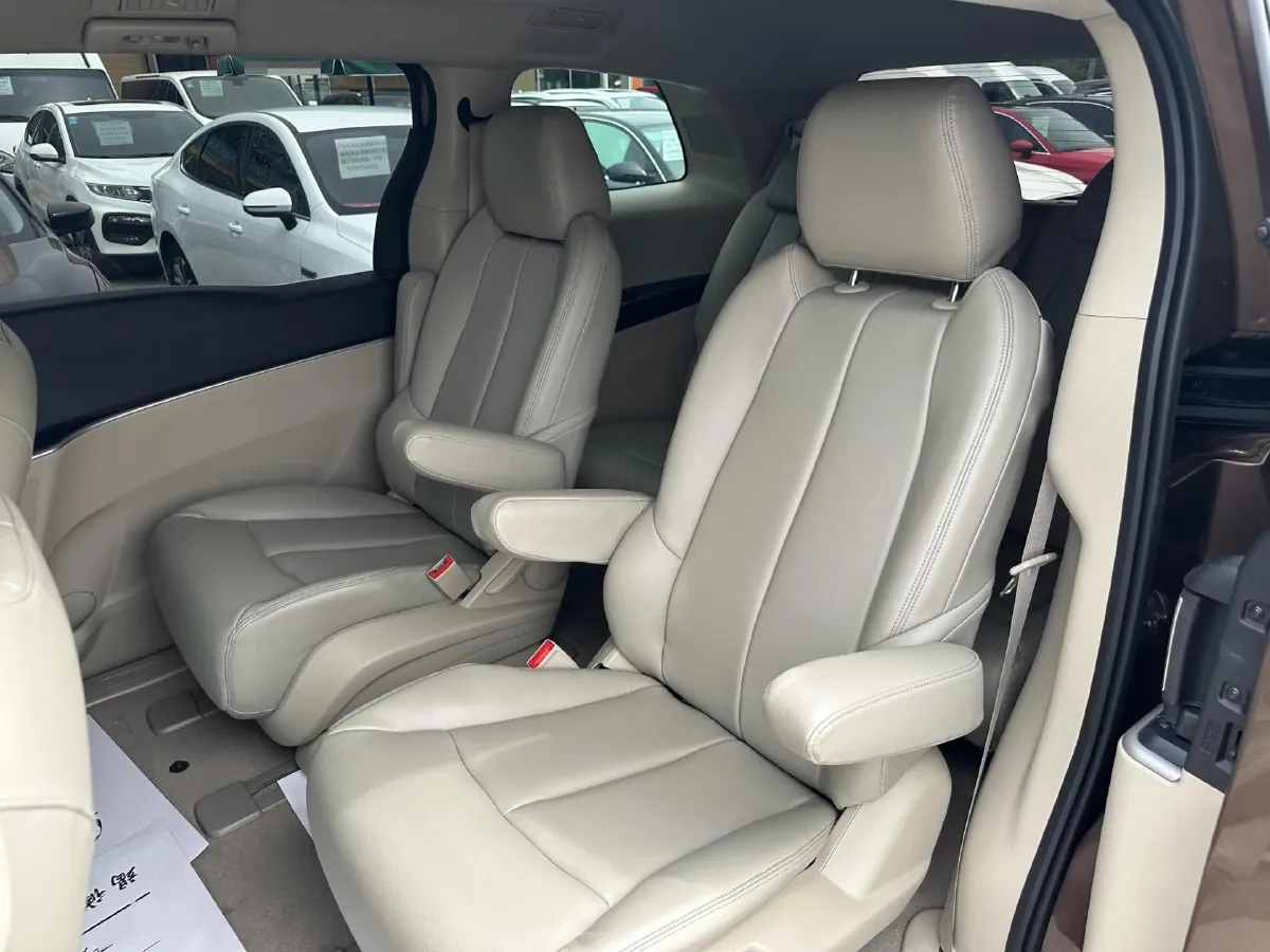 2018 Buick GL8 2.0T 260HP L4 6AT,autocango,china used car exporter,china ev exporter,chinese used car exporter,chinese used ev exporter
