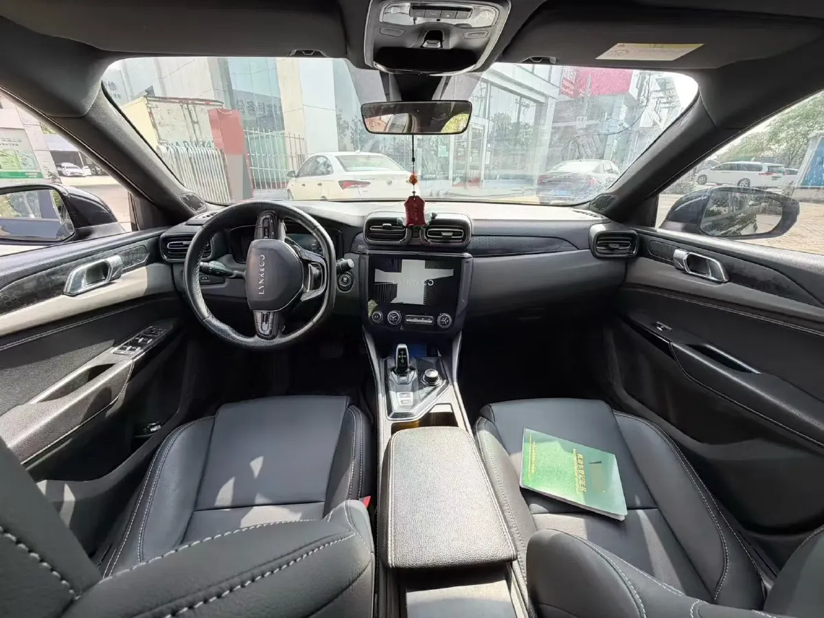 2021 LYNK&CO 03 2.0T 190HP L4 6AT,autocango,china used car exporter,china ev exporter,chinese used car exporter,chinese used ev exporter