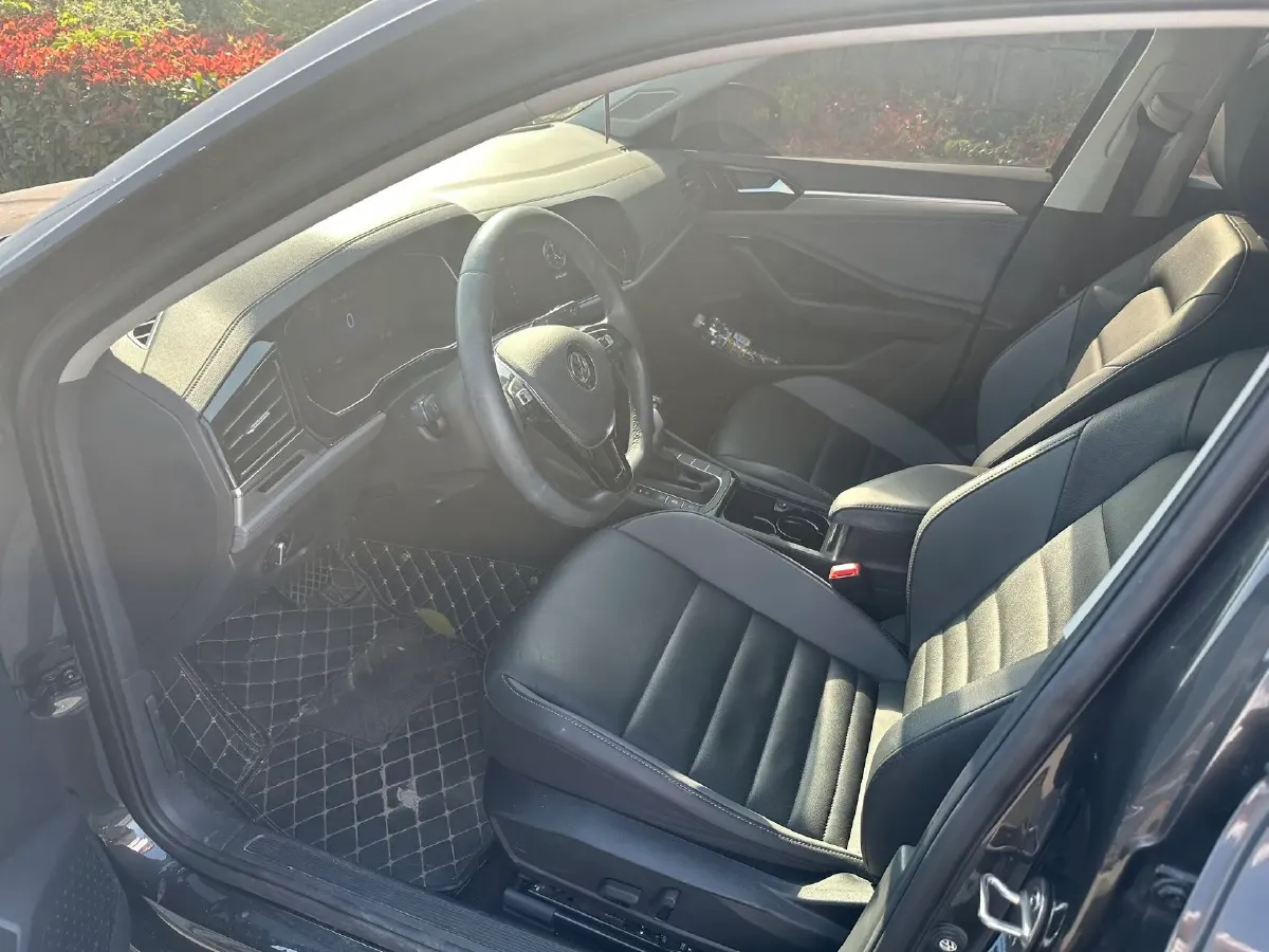 2021 Volkswagen Sagitar 1.2T 116HP L4 7DCT,autocango,china used car exporter,china ev exporter,chinese used car exporter,chinese used ev exporter