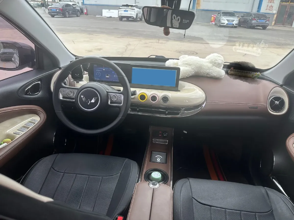 2023 WuLing BinGuo BEV 31.9KWH,autocango,china used car exporter,china ev exporter,chinese used car exporter,chinese used ev exporter