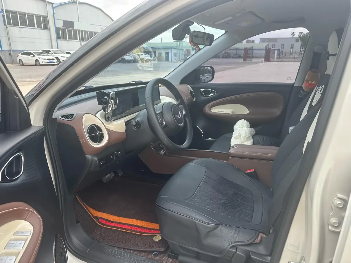 2023 WuLing BinGuo BEV 31.9KWH,autocango,china used car exporter,china ev exporter,chinese used car exporter,chinese used ev exporter