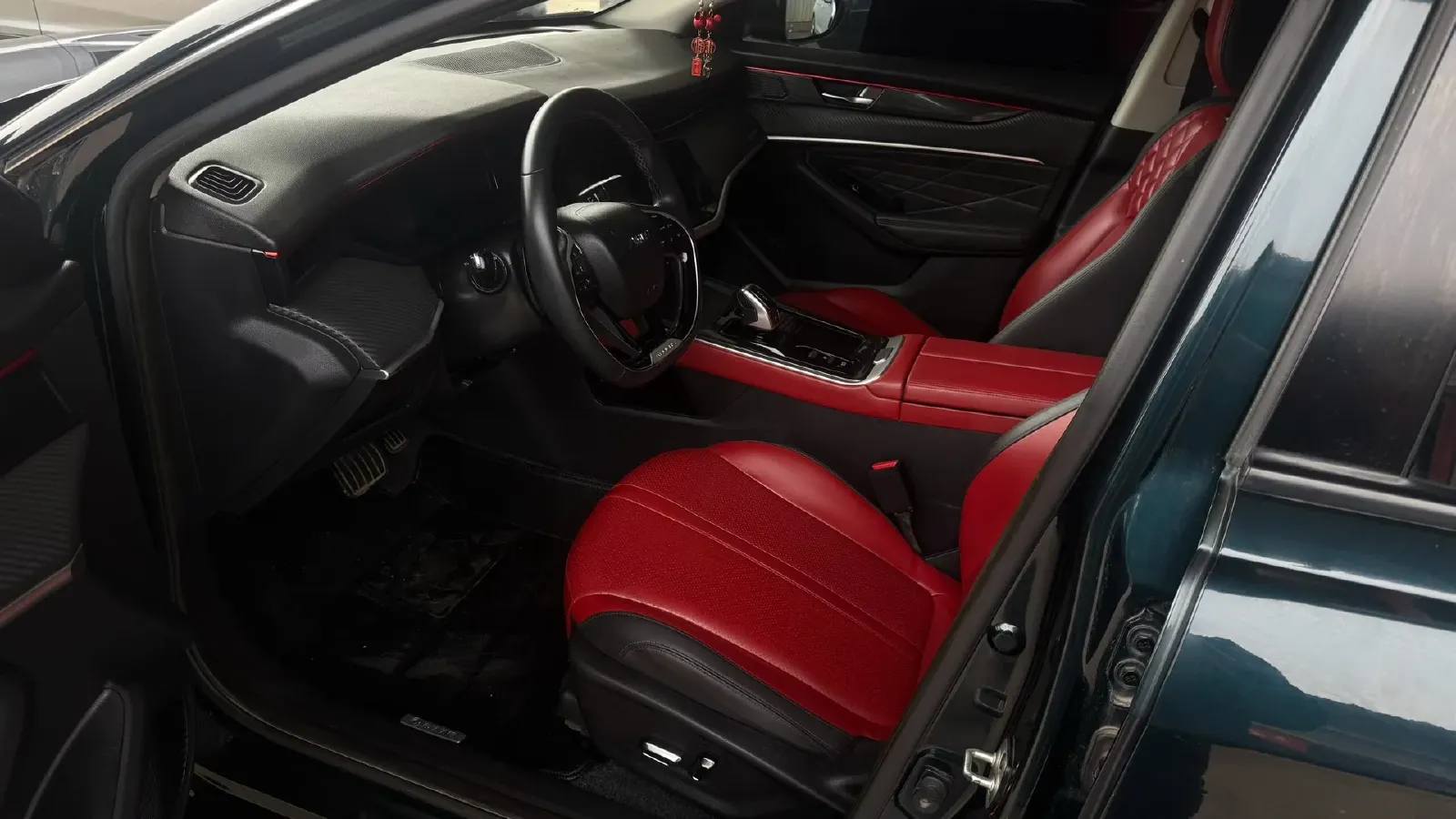 2021 DongFeng Aeolus YiXuan MAX 1.5T 190HP L4 7DCT,autocango,china used car exporter,china ev exporter,chinese used car exporter,chinese used ev exporter