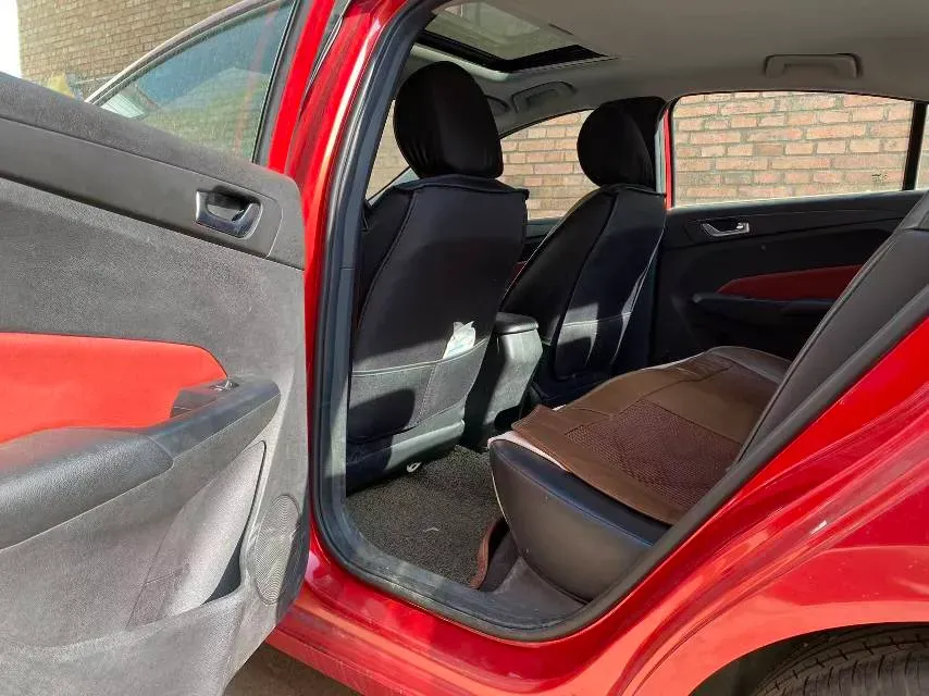 2017 Chery Arrizo 5 1.5L 116HP L4 5MT,autocango,china used car exporter,china ev exporter,chinese used car exporter,chinese used ev exporter