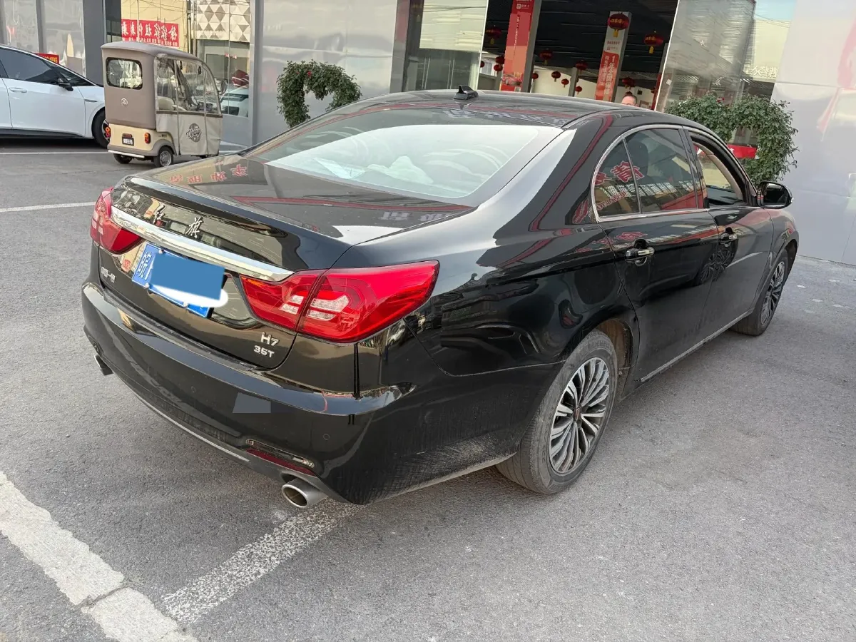 2019 HongQi H7 1.8T 188HP L4 6AT,autocango,china used car exporter,china ev exporter,chinese used car exporter,chinese used ev exporter