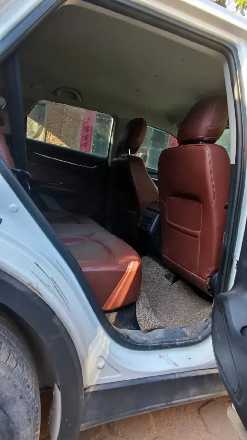 2018 Brilliance Auto V6 1.5T 150HP L4 7DCT,autocango,china used car exporter,china ev exporter,chinese used car exporter,chinese used ev exporter