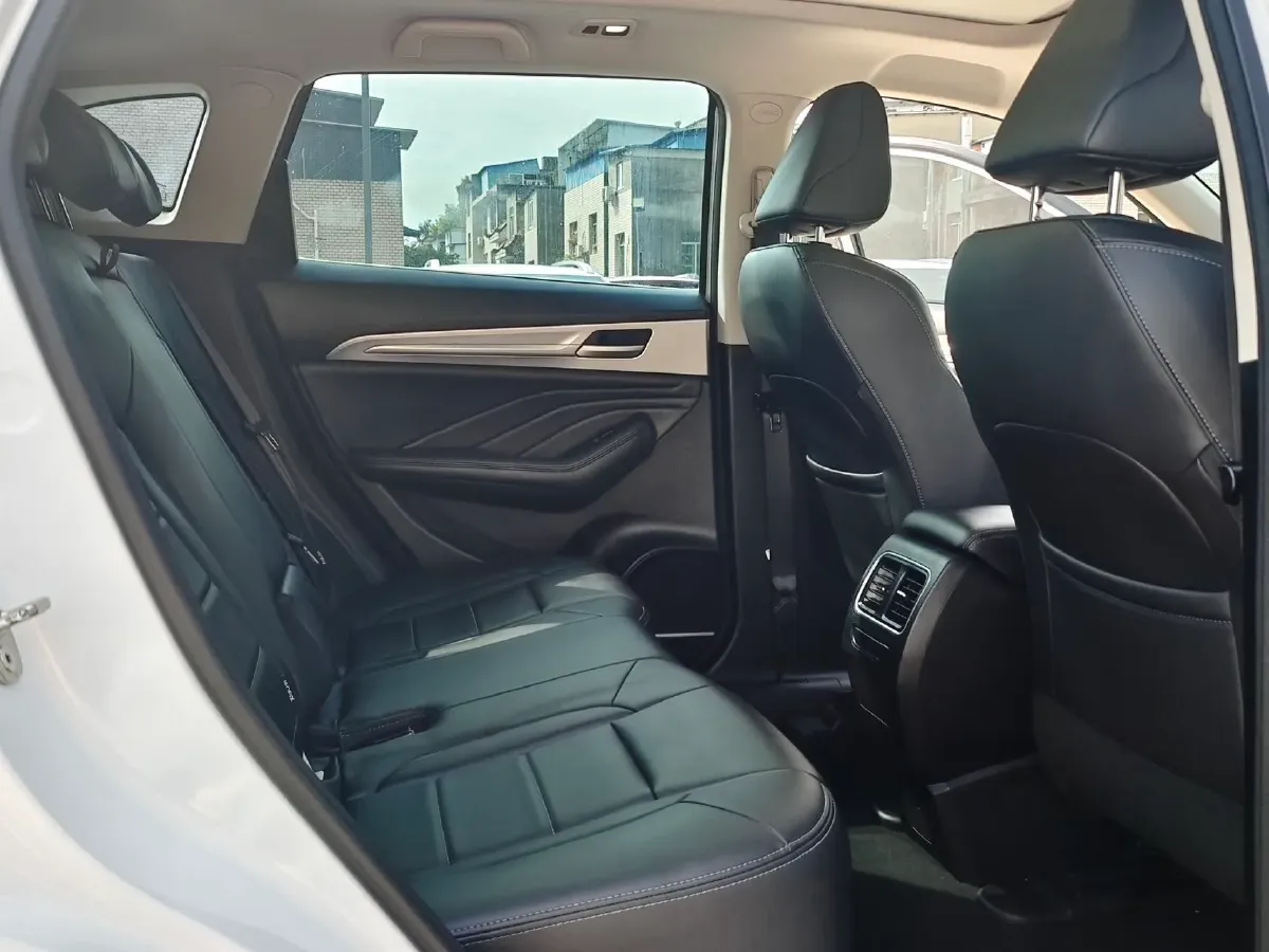 2020 Haval F7 1.5T 169HP L4 7DCT,autocango,china used car exporter,china ev exporter,chinese used car exporter,chinese used ev exporter