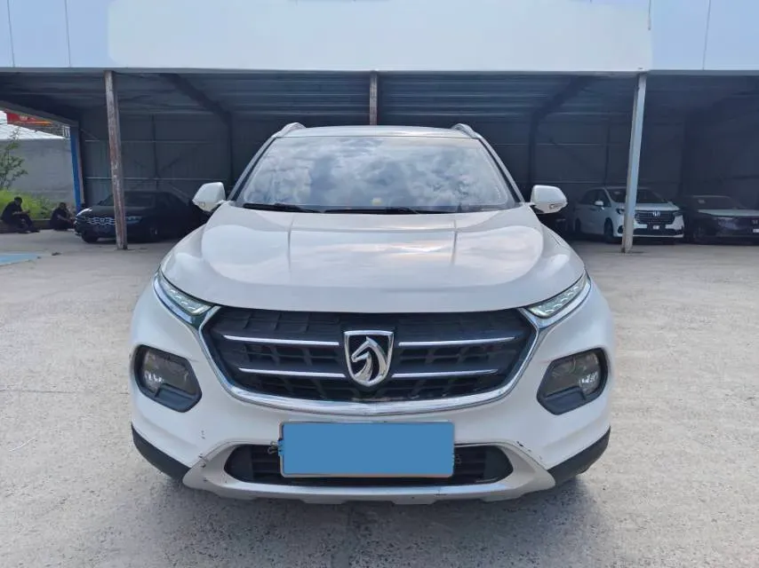 2017 BaoJun 310W 1.5L 105HP L4 6MT,autocango,china used car exporter,china ev exporter,chinese used car exporter,chinese used ev exporter