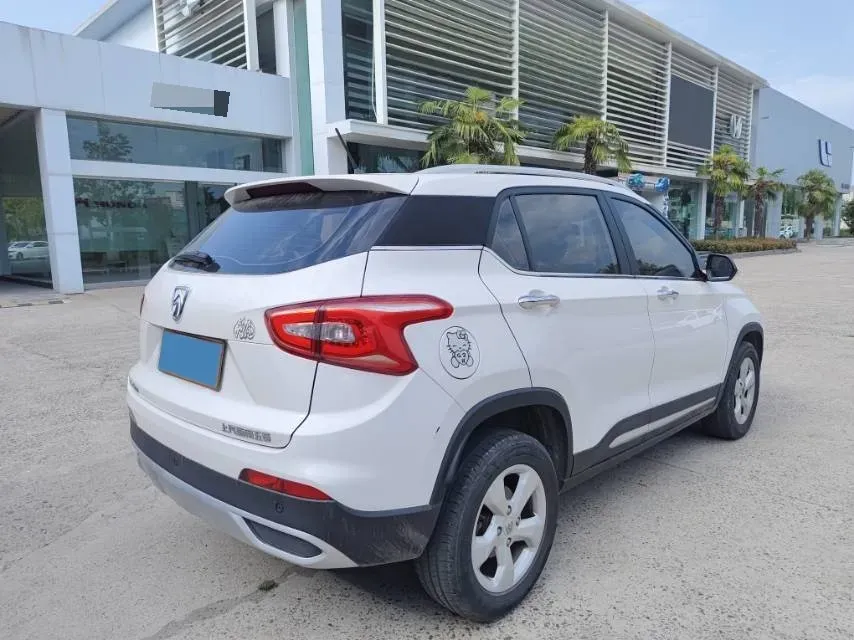 2017 BaoJun 310W 1.5L 105HP L4 6MT,autocango,china used car exporter,china ev exporter,chinese used car exporter,chinese used ev exporter