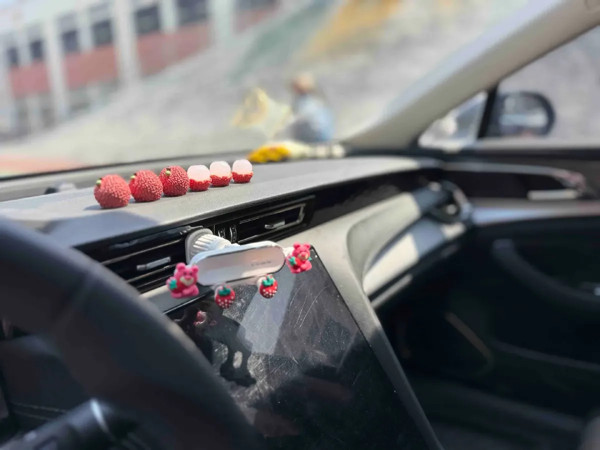 2024 HongQi H5 1.5T 169HP L4 7DCT,autocango,china used car exporter,china ev exporter,chinese used car exporter,chinese used ev exporter