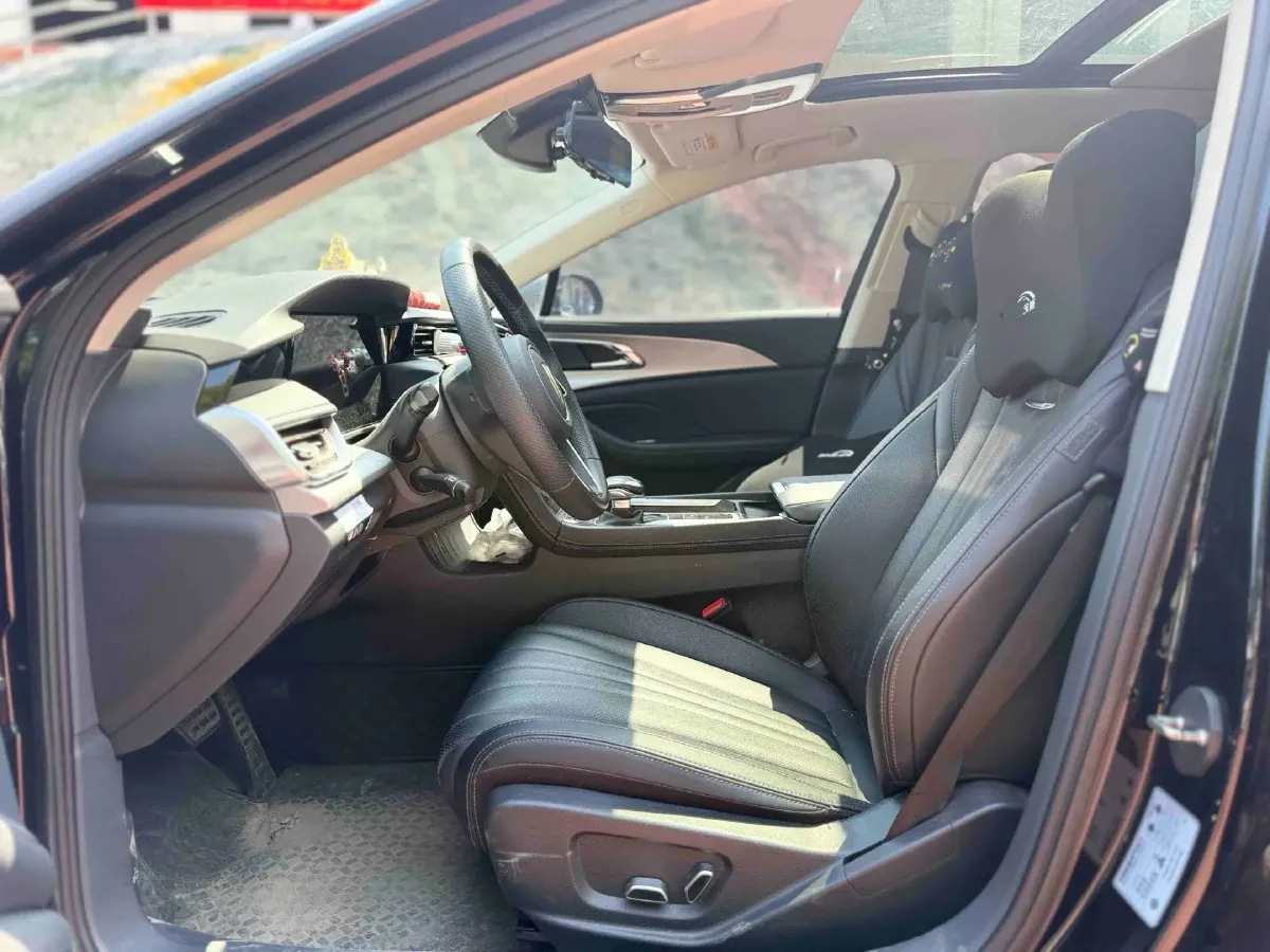 2024 HongQi H5 1.5T 169HP L4 7DCT,autocango,china used car exporter,china ev exporter,chinese used car exporter,chinese used ev exporter