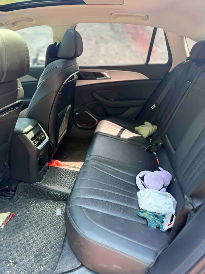 2024 HongQi H5 1.5T 169HP L4 7DCT,autocango,china used car exporter,china ev exporter,chinese used car exporter,chinese used ev exporter