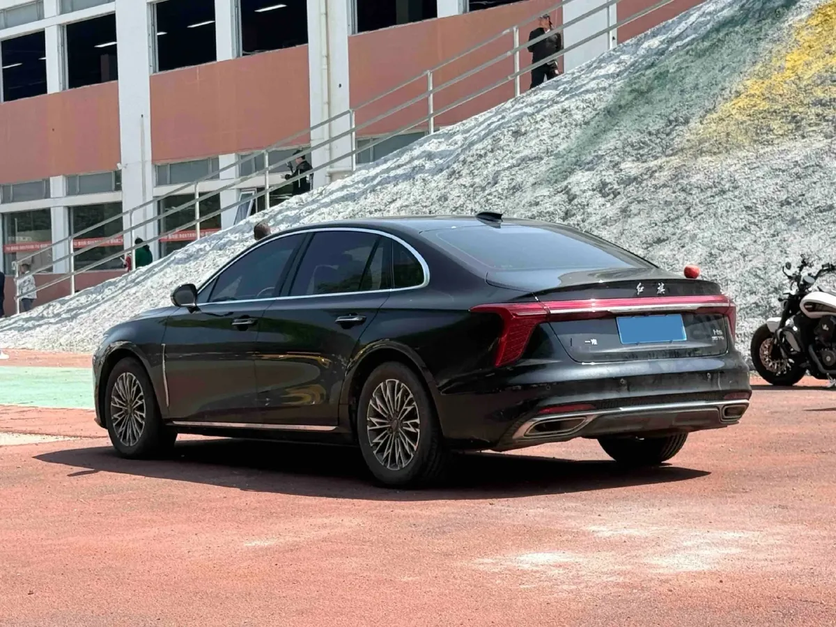 2024 HongQi H5 1.5T 169HP L4 7DCT,autocango,china used car exporter,china ev exporter,chinese used car exporter,chinese used ev exporter