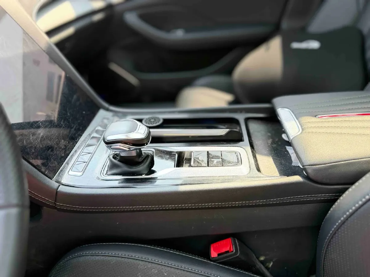 2024 HongQi H5 1.5T 169HP L4 7DCT,autocango,china used car exporter,china ev exporter,chinese used car exporter,chinese used ev exporter