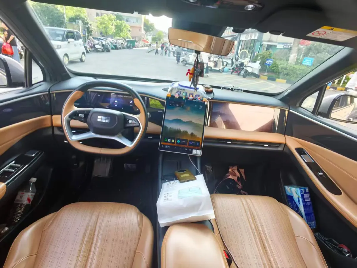 2024 Geely Galaxy L7 1.5T 163HP L4 3DHT PHEV 18.7KWH,autocango,china used car exporter,china ev exporter,chinese used car exporter,chinese used ev exporter