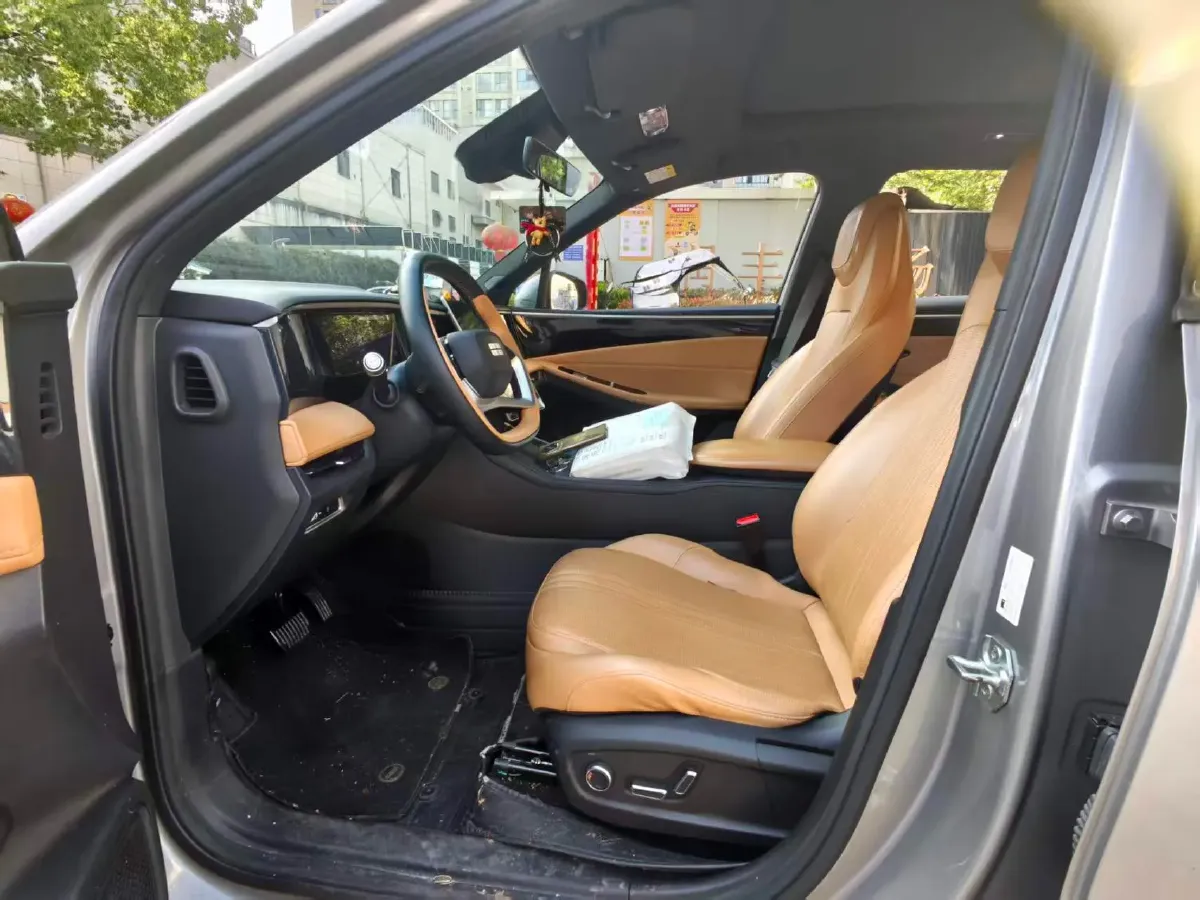 2024 Geely Galaxy L7 1.5T 163HP L4 3DHT PHEV 18.7KWH,autocango,china used car exporter,china ev exporter,chinese used car exporter,chinese used ev exporter