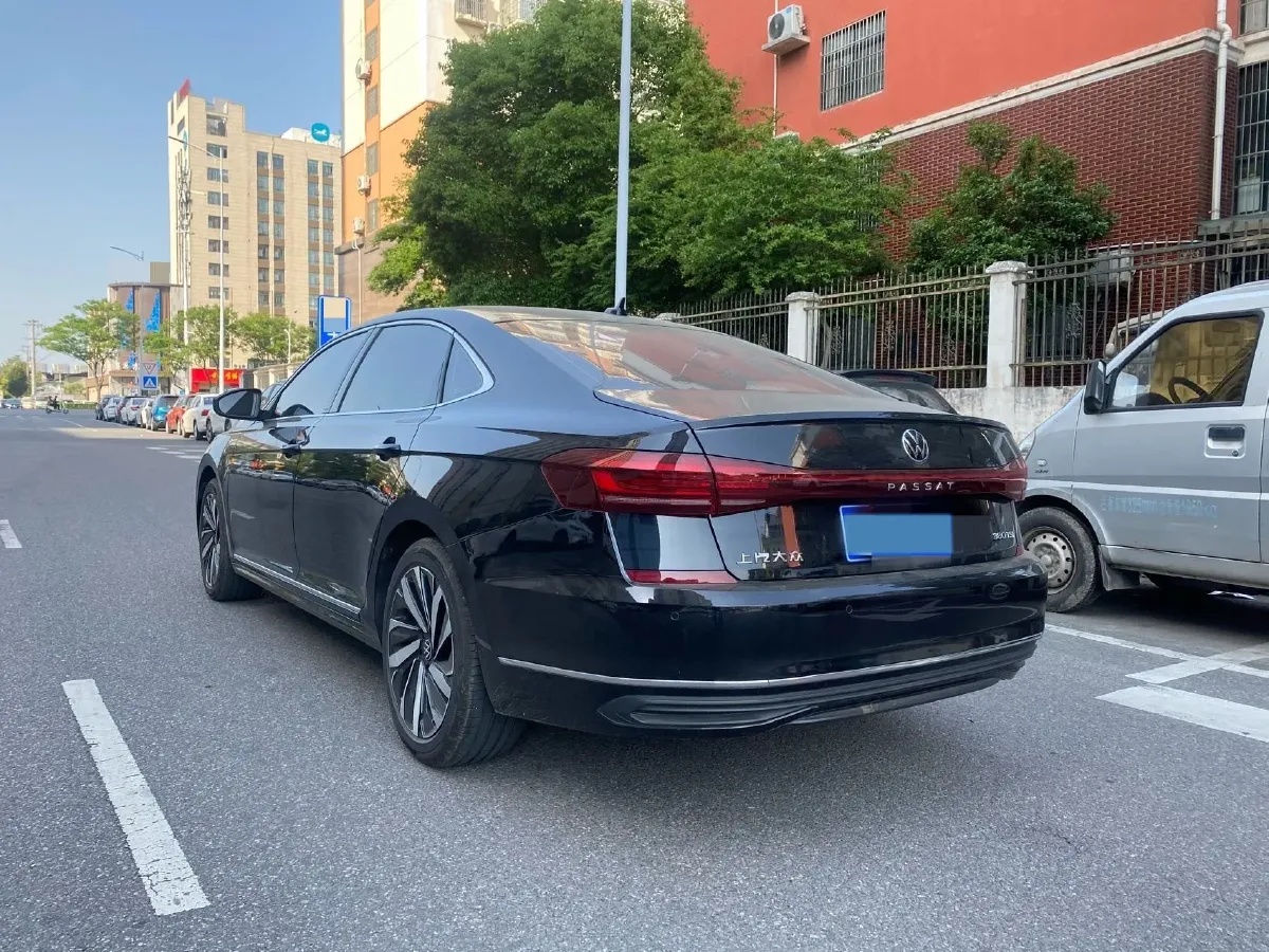 2025 Volkswagen Passat 2.0T 186HP L4 7DCT,autocango,china used car exporter,china ev exporter,chinese used car exporter,chinese used ev exporter