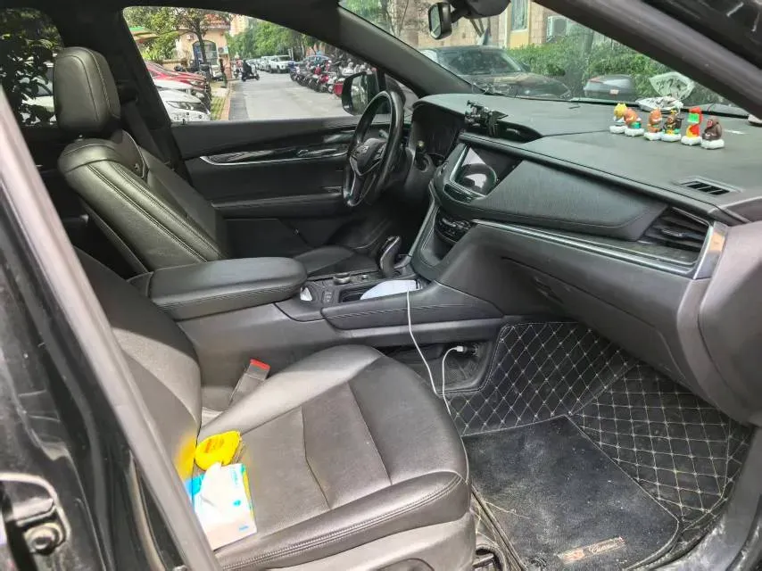 2021 Cadillac XT5 2.0T 237HP L4 9AT,autocango,china used car exporter,china ev exporter,chinese used car exporter,chinese used ev exporter
