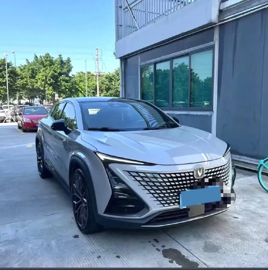 2022 ChangAn UNI-T 1.5T 188HP L4 7DCT,autocango,china used car exporter,china ev exporter,chinese used car exporter,chinese used ev exporter