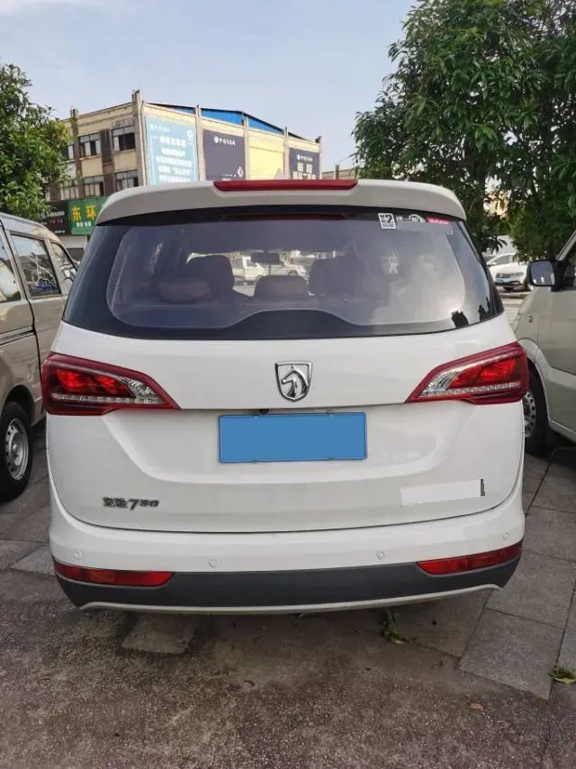 2019 BaoJun 730 1.5L 112HP L4 6MT,autocango,china used car exporter,china ev exporter,chinese used car exporter,chinese used ev exporter