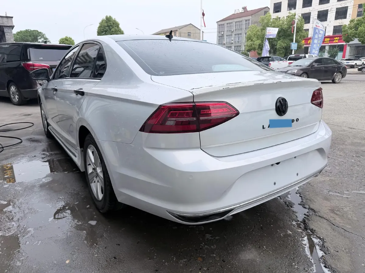 2019 Volkswagen T-Cross 1.4T 150HP L4 7DCT,autocango,china used car exporter,china ev exporter,chinese used car exporter,chinese used ev exporter