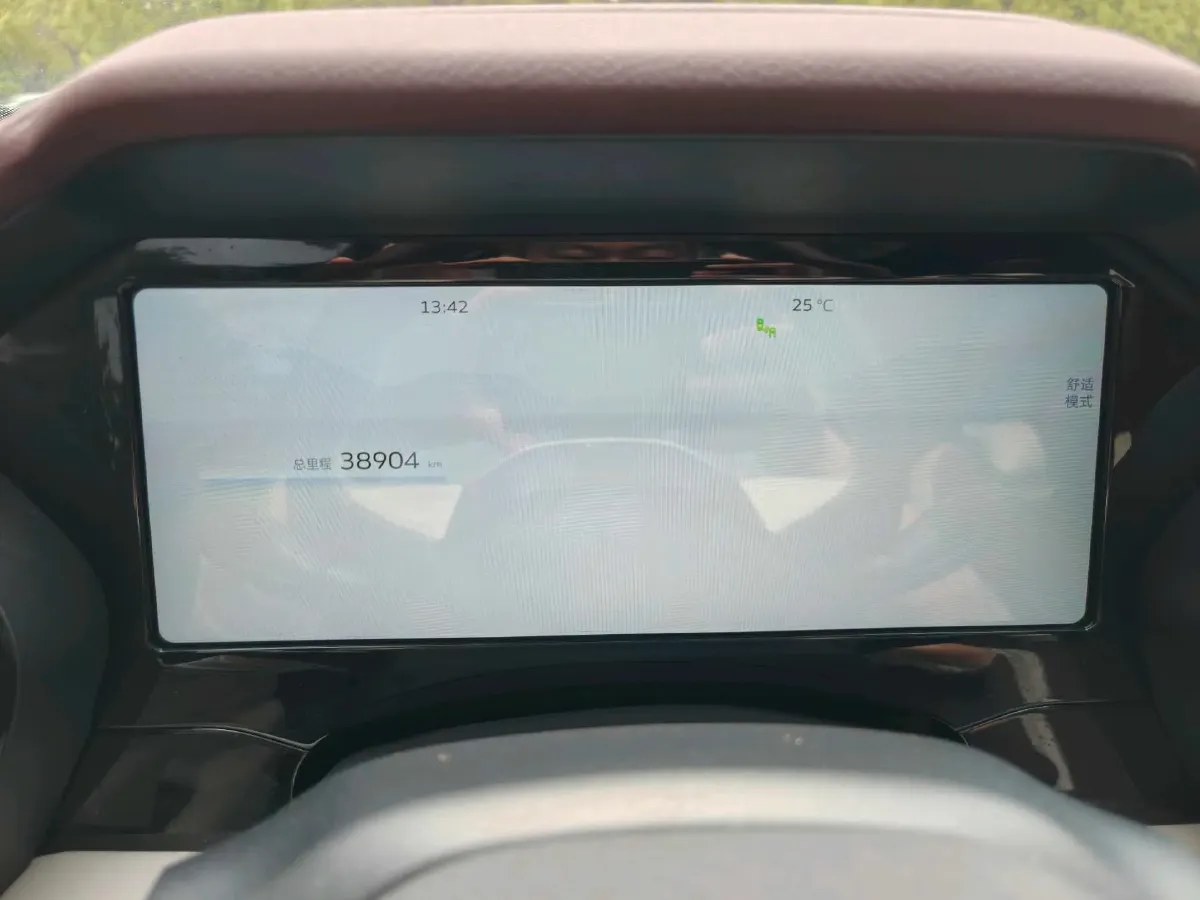 2021 Geely Monjaro 2.0T 218HP L4 7DCT,autocango,china used car exporter,china ev exporter,chinese used car exporter,chinese used ev exporter