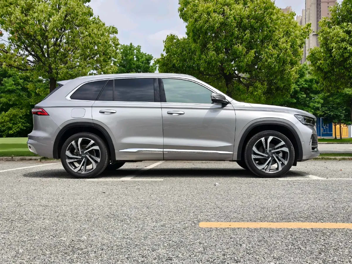 2021 Geely Monjaro 2.0T 218HP L4 7DCT,autocango,china used car exporter,china ev exporter,chinese used car exporter,chinese used ev exporter