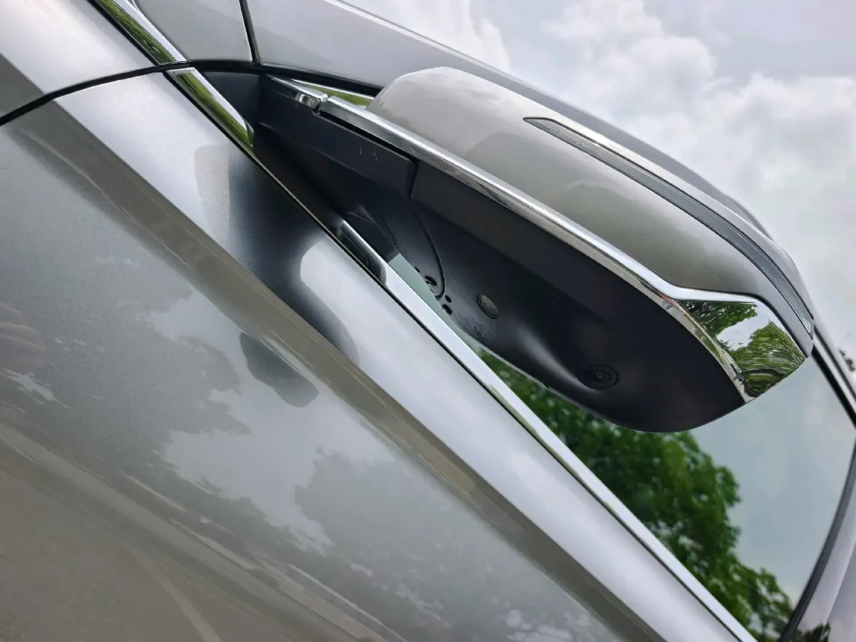 2021 Geely Monjaro 2.0T 218HP L4 7DCT,autocango,china used car exporter,china ev exporter,chinese used car exporter,chinese used ev exporter