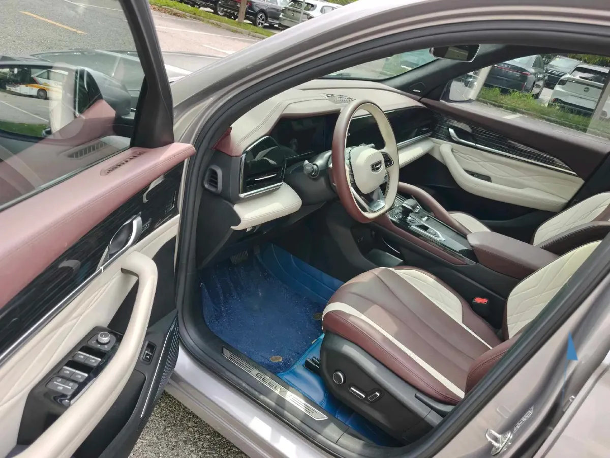 2021 Geely Monjaro 2.0T 218HP L4 7DCT,autocango,china used car exporter,china ev exporter,chinese used car exporter,chinese used ev exporter