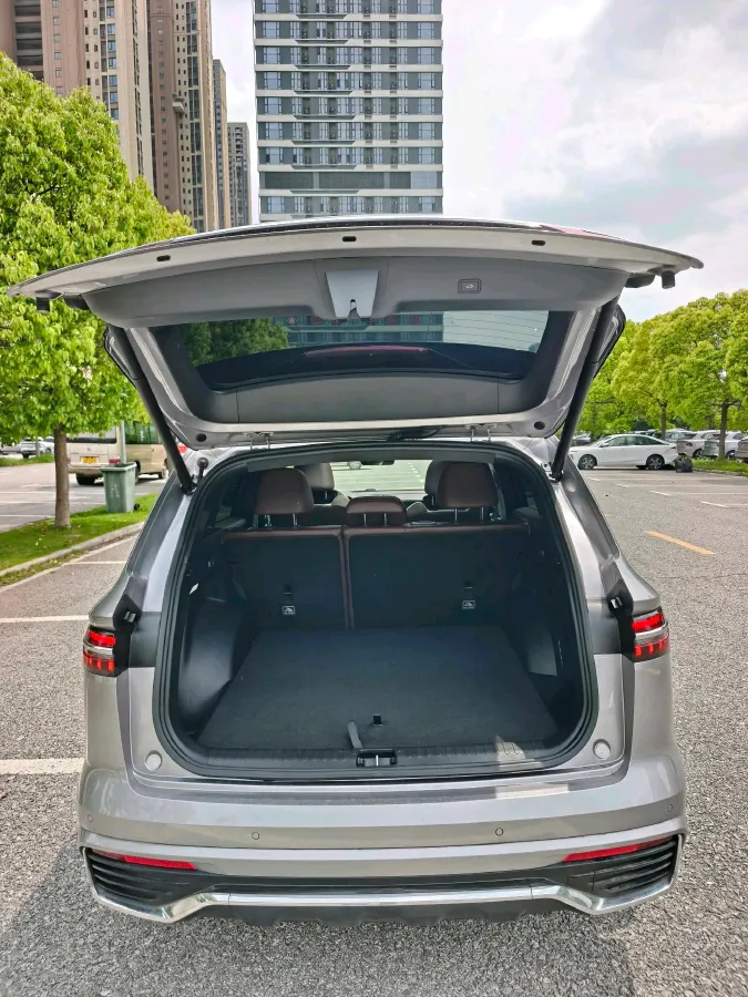 2021 Geely Monjaro 2.0T 218HP L4 7DCT,autocango,china used car exporter,china ev exporter,chinese used car exporter,chinese used ev exporter