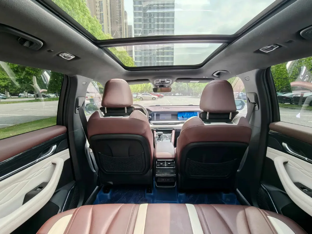 2021 Geely Monjaro 2.0T 218HP L4 7DCT,autocango,china used car exporter,china ev exporter,chinese used car exporter,chinese used ev exporter