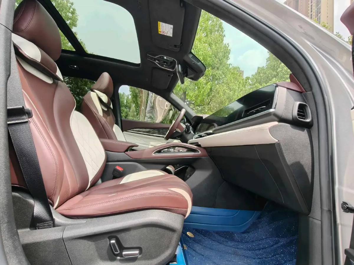 2021 Geely Monjaro 2.0T 218HP L4 7DCT,autocango,china used car exporter,china ev exporter,chinese used car exporter,chinese used ev exporter