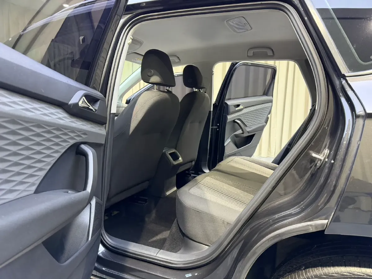 2021 Volkswagen Tharu 1.4T 150HP L4 7DCT,autocango,china used car exporter,china ev exporter,chinese used car exporter,chinese used ev exporter