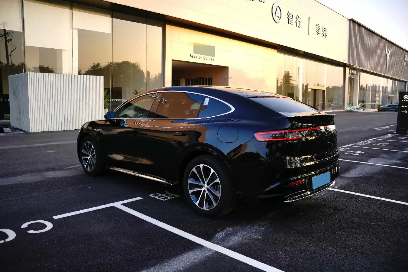 2024 HIMA R7 BEV 82KWH,autocango,china used car exporter,china ev exporter,chinese used car exporter,chinese used ev exporter