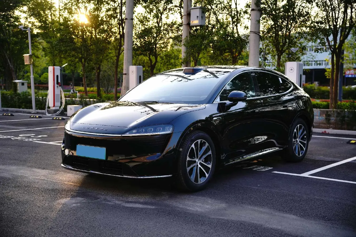 2024 HIMA R7 BEV 82KWH,autocango,china used car exporter,china ev exporter,chinese used car exporter,chinese used ev exporter