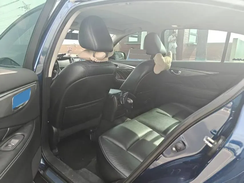 2018 Jeep Grand Commander 2.0T 265HP L4 9AT,autocango,china used car exporter,china ev exporter,chinese used car exporter,chinese used ev exporter