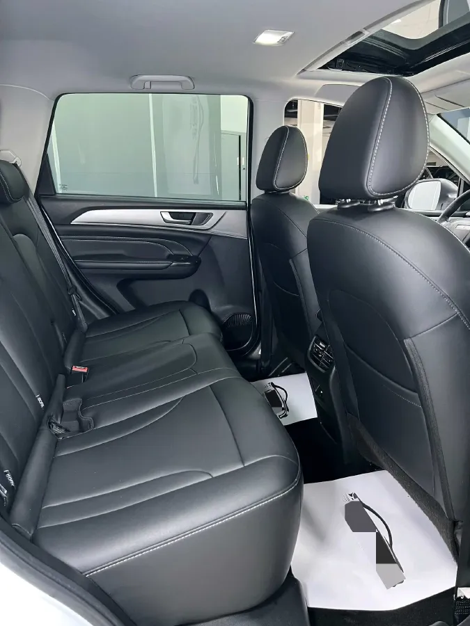 2021 Haval M6 1.5T 150HP L4 7DCT,autocango,china used car exporter,china ev exporter,chinese used car exporter,chinese used ev exporter