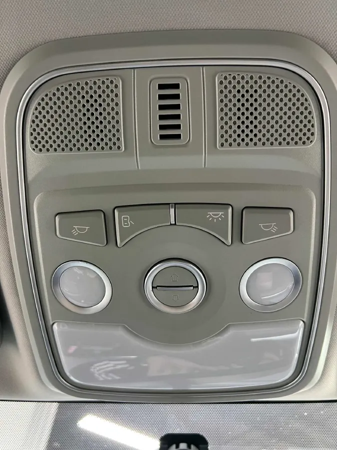 2021 Haval M6 1.5T 150HP L4 7DCT,autocango,china used car exporter,china ev exporter,chinese used car exporter,chinese used ev exporter