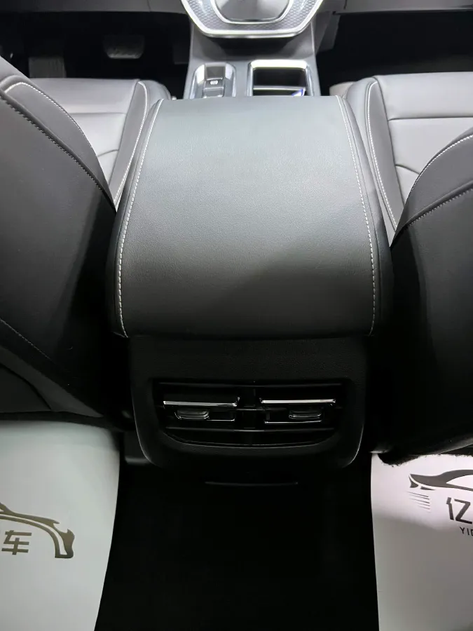 2021 Haval M6 1.5T 150HP L4 7DCT,autocango,china used car exporter,china ev exporter,chinese used car exporter,chinese used ev exporter