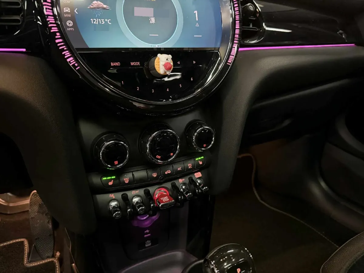 2023 MINI MINI 2.0T 178HP L4 7DCT,autocango,china used car exporter,china ev exporter,chinese used car exporter,chinese used ev exporter