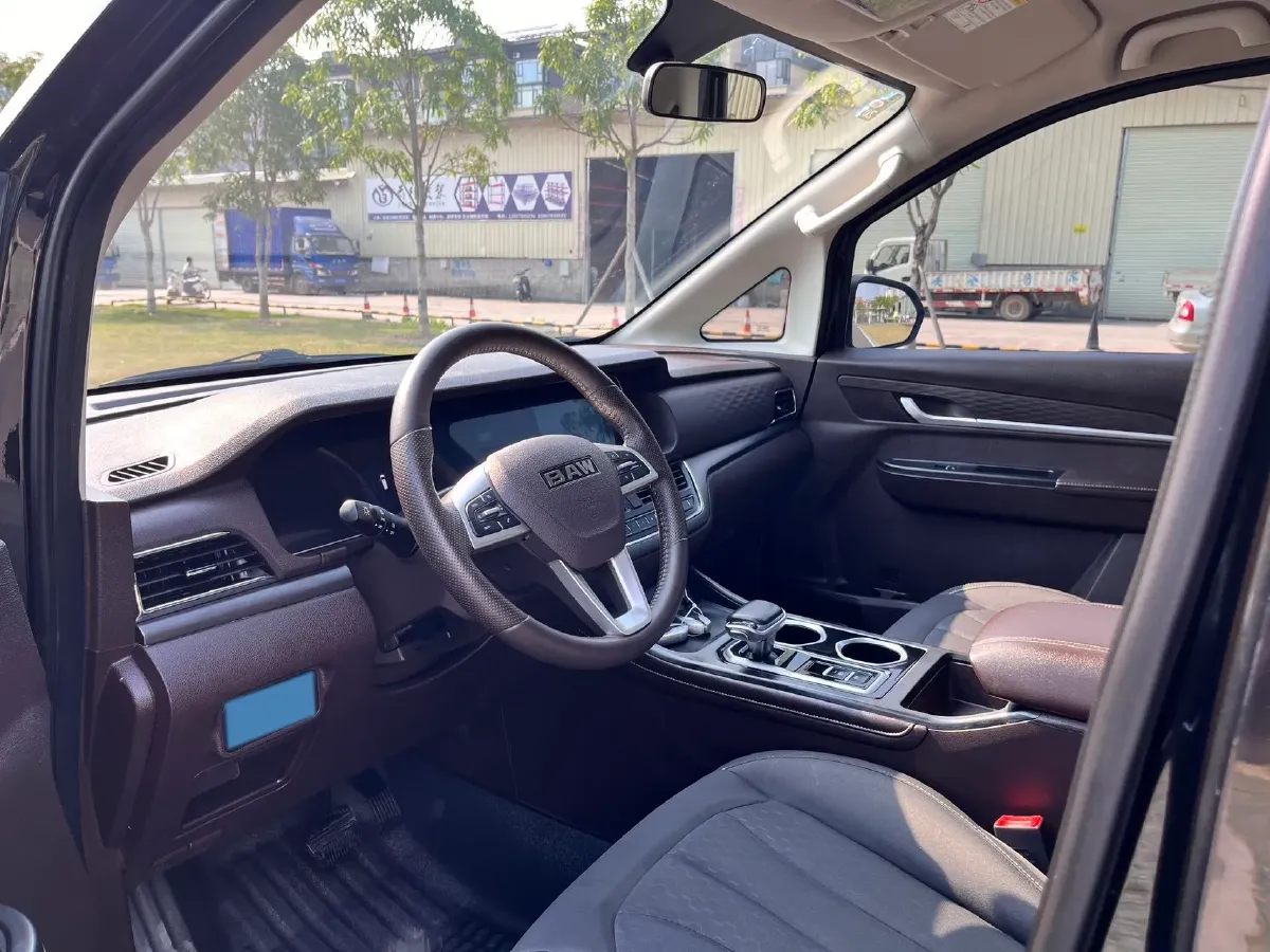 2023 BAW RuiSheng Trump M7 2.0L 144HP L4 8AT,autocango,china used car exporter,china ev exporter,chinese used car exporter,chinese used ev exporter